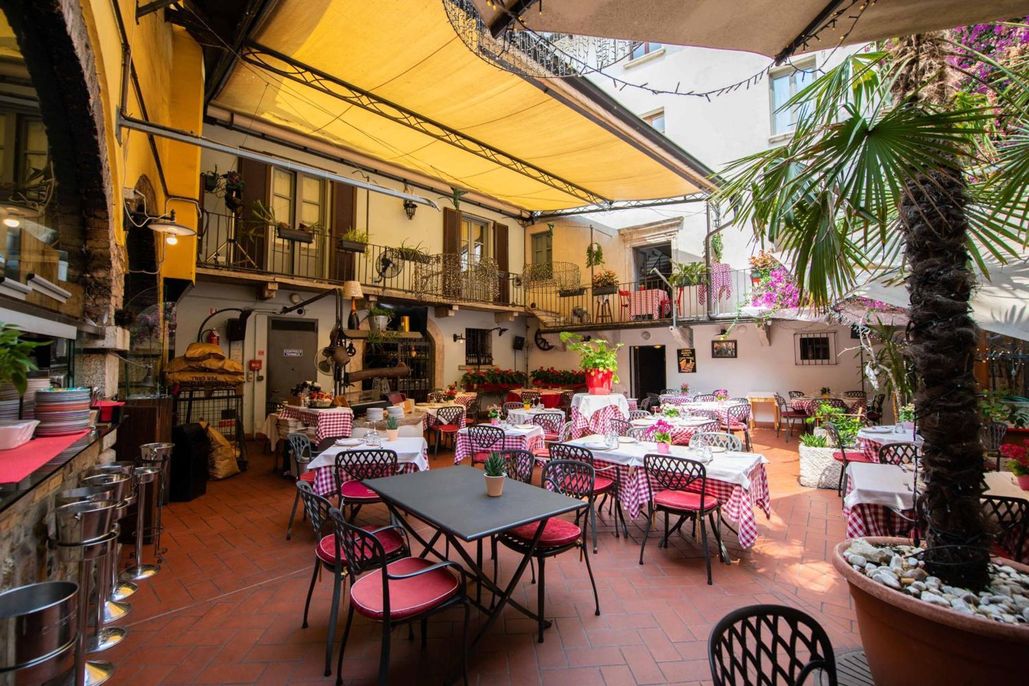 Alessi Hotel Trattoria Desenzano del Garda Dış mekan fotoğraf
