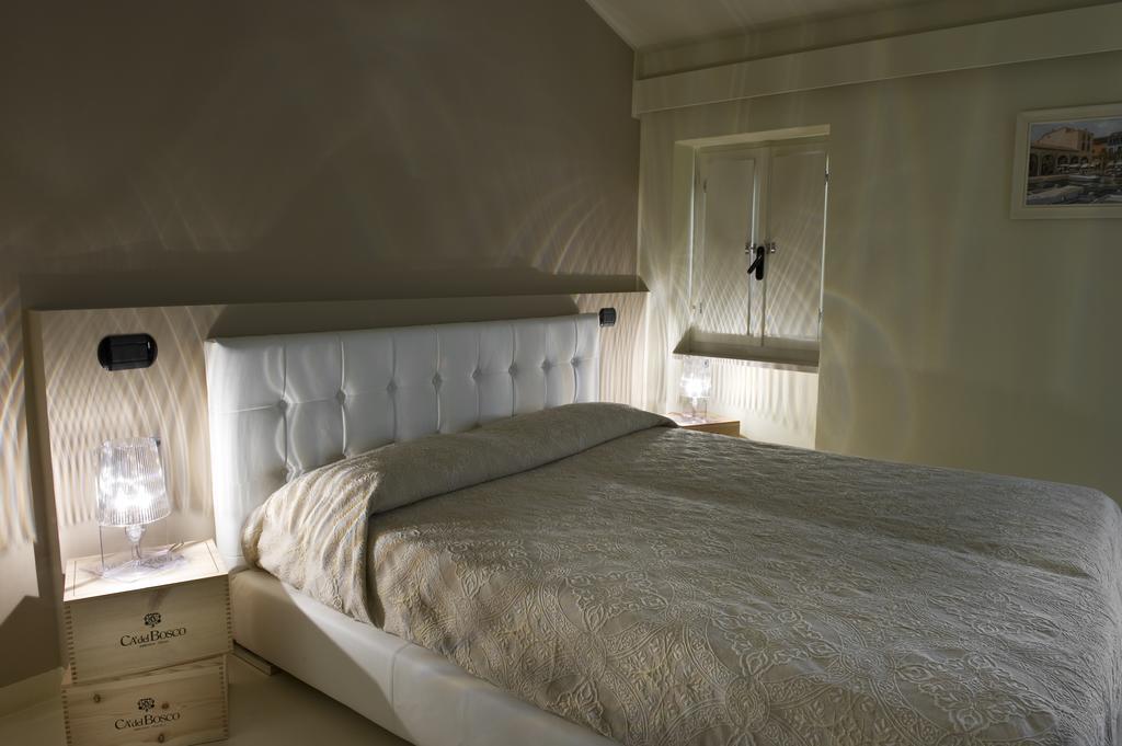 Alessi Hotel Trattoria Desenzano del Garda Dış mekan fotoğraf