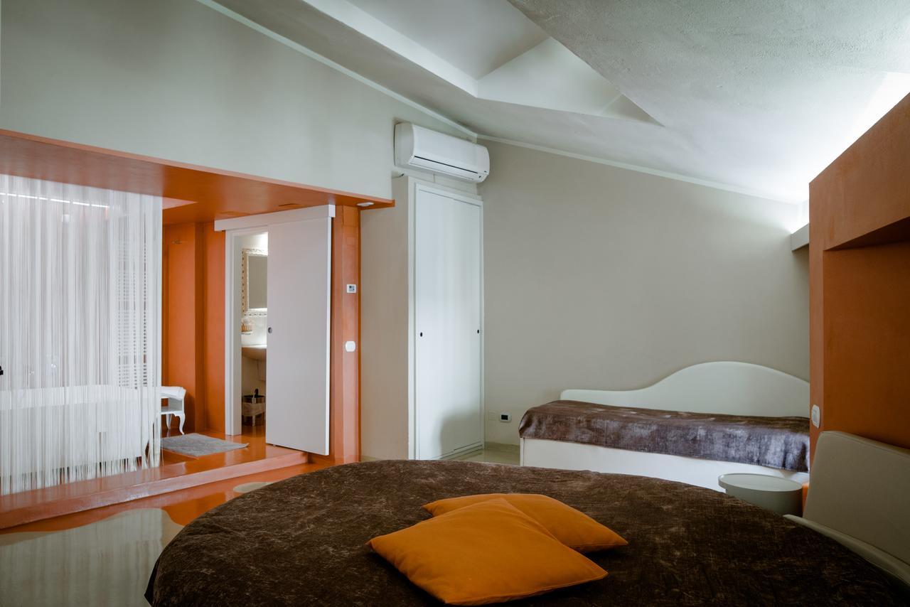 Alessi Hotel Trattoria Desenzano del Garda Dış mekan fotoğraf